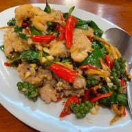 ภัตตาคารจันทร์เพ็ญ พระราม 4
