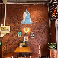 บรรยากาศ The Blue Bell Pizza and more