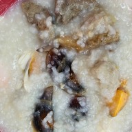 โจ๊กหมูแม่คำแปลง  เชียงรายราย (บ้านดู่)