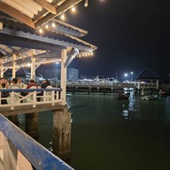 บรรยากาศ ปะการังเรือนน้ำ บางแสน