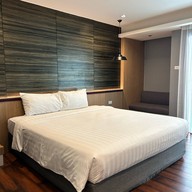 Sea Me Spring Tree Hotel