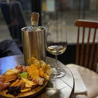 Utopia Bangkok สาทร