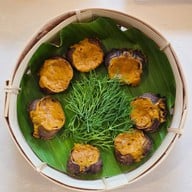 ถึง ขอน-แก่น E san Thai Bistro (Delivery)