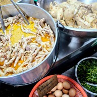 ร้านขนมจีนแม่สมนึก
