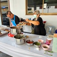 ข้าวขาหมูมันอยู่ในกระทะ เฮียเพ้งตรอกโรงหมู ซอยสุกร