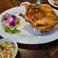 เมนูของร้าน ร้านอาหารบ้านกลางกรุง พระราม3