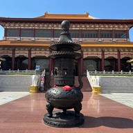 บรรยากาศ ฝอ กวง ซัน ไท่ฮวาซื่อ