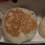 ร้านเสน่ห์ปัน กะหรี่ปั๊บตำโต&เกี๊ยวซ่าไดมารู บางบัวทอง