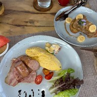 รุกข์คีรี เขาใหญ่
