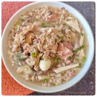 ก๋วยจั๊บญวนคุณปุ๋ย สนามบินน้ำ