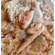 ก๋วยจั๊บญวนคุณปุ๋ย สนามบินน้ำ
