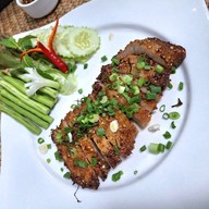 สุขสำราญ ลาบก้อยต้ม