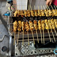 หมูสะเต๊ะนายซ้ง บรรทัดทอง