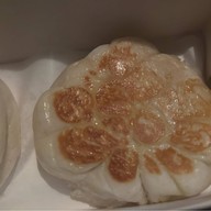 ร้านเสน่ห์ปัน กะหรี่ปั๊บตำโต&เกี๊ยวซ่าไดมารู บางบัวทอง