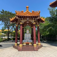 บรรยากาศ ฝอ กวง ซัน ไท่ฮวาซื่อ