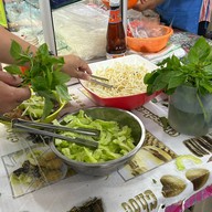 ก๋วยเตี๋ยวไก่ตุ๋นมะระ สหกรณ์พระนคร อารีย์