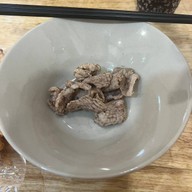 เมนูของร้าน ก๋วยเตี๋ยวเรือท่าสนาม นครปฐม