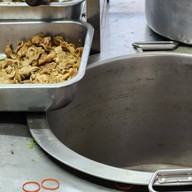 ก๋วยจั๊บเจ้ท๊อป 30 บาท