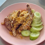 เมนูของร้าน เจ๊น้องริมทะเลบางพระ