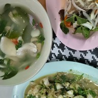 ครัวเมืองชลข้าวต้มปลา