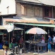 เจ๊เช็ง ผัดไทสี่แยกหัวแตก