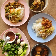 เมนูของร้าน ข้าวแกงใต้ หรอยจังฮู้