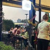 หมูกระทะเจ๊โรส เจ้าเดิมสะพานแดง