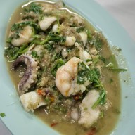 ครัวเมืองชลข้าวต้มปลา