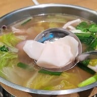 วารีธารา บรรทัดทอง อาหารทะเลพื้นบ้าน วารีธารา