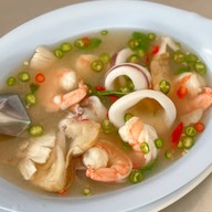 เจ๊น้องริมทะเลบางพระ