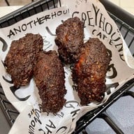 Another Hound Café ดิเอ็มโพเรียม