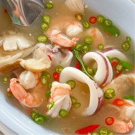 เมนูของร้าน เจ๊น้องริมทะเลบางพระ