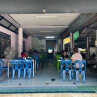 เจ๊น้องริมทะเลบางพระ