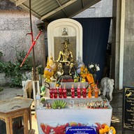 บรรยากาศ ศาลเจ้าพ่อพะวอ