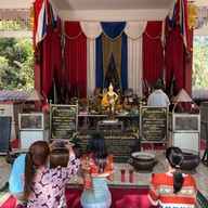 บรรยากาศ ศาลเจ้าพ่อพะวอ