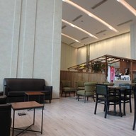 บรรยากาศ Starbucks เซ็นทรัลเวิลด์ - ดิออฟฟิศเศส