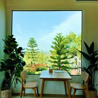 The Peak Flower Land -