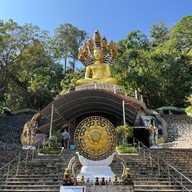 บรรยากาศ ศาลเจ้าพ่อพะวอ