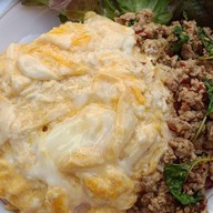 ครัว รสริน หอมกะเพราหลายจัย
