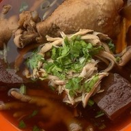 ข้าวมันไก่ตอน,ต้มเล้ง,หมูแดดเดียว (ลุมพินี) ศูนย์อาหารลุมพินี⭐️(ใน สน.ลุมพินี)