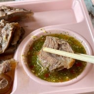 เมนูของร้าน ก๋วยเตี๋ยวเรือนายใช้บ้านแพน คลองทวีวัฒนา