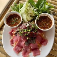 เมนูของร้าน ธรรมชาติ อิสาน บีช คาเฟ่ พระยาสุเรนทร์