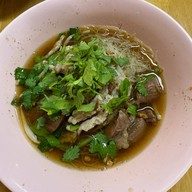 ก๋วยเตี๋ยวเนื้อ นาย ต. รังสิต