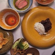 เมนูของร้าน ADHOC Private Dining