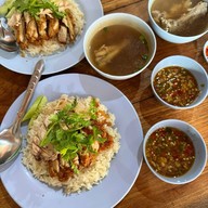 ข้าวมันไก่ไทยแลนด์ ลำพูน