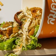 สมอลล์ เส้นหมี่ไก่ฉีกเจ้าแรกหาดใหญ่ ตลาดศรีตรัง