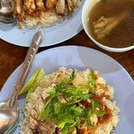 ข้าวมันไก่ไทยแลนด์ ลำพูน
