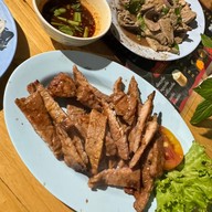 ลาบยโสแซ่บรุ่ง สาขา 2