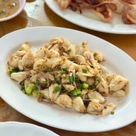 เมนูของร้าน ครัวเจ๊แมว ปากน้ำปราณ