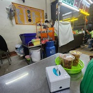 สหชัย บะหมี่เกี๊ยวปู หมูแดง